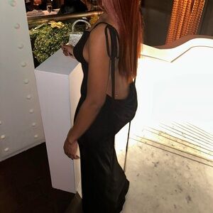 Black backless dress.